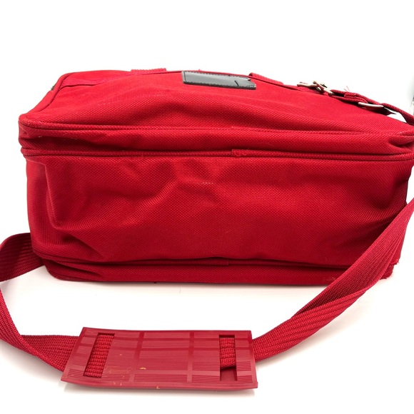 Ricardo Beverly Hills Large Red Weekend Duffle - Picture 5 of 13